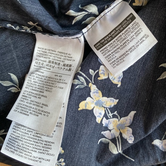 Levi’s POSEY BLOUSE women’s top small - Picture 3 of 10